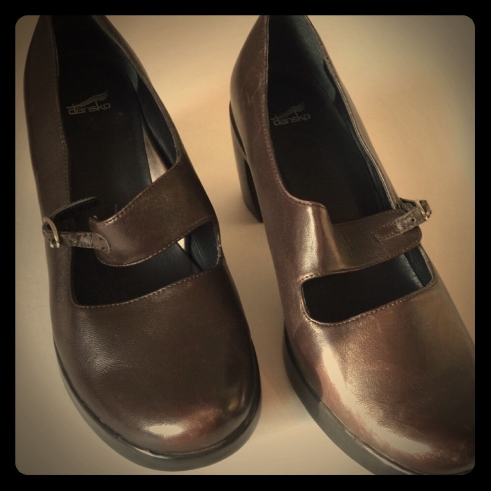 Dansko Ladies Mary Hanes 37.5/7.5